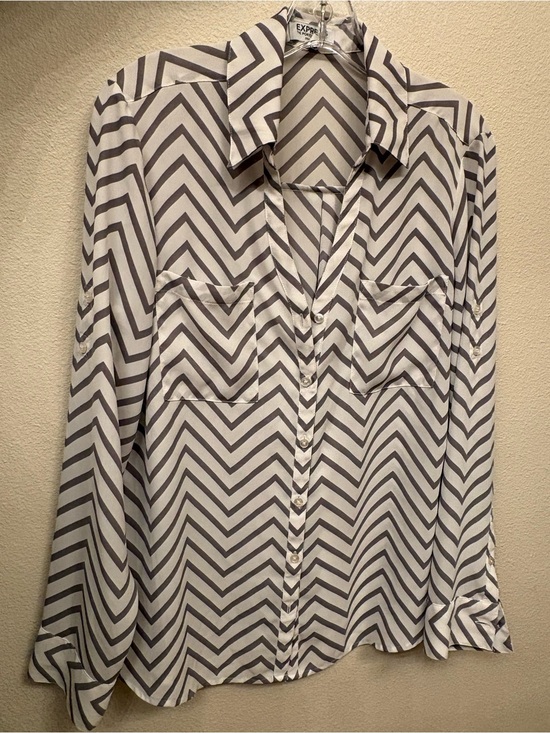 Express Tops - Express Portofino Chevron Button-Up Shirt in White and Gray